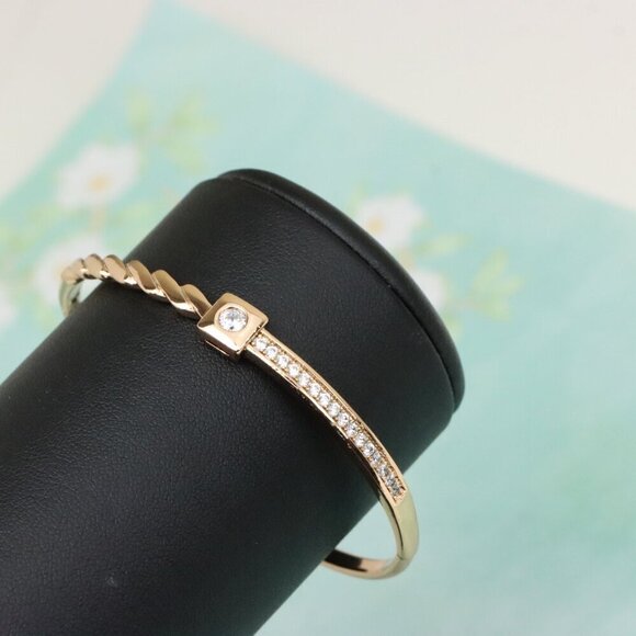 Twist Design Rose Gold Bangle with Crystal Square Accent, XPBL0523 - Picture 7 of 12
